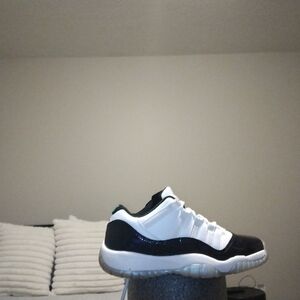 Nike Air Jordan 11 Low Iridescent Emerald Size 4Y 528896 145 ( size 4.5)